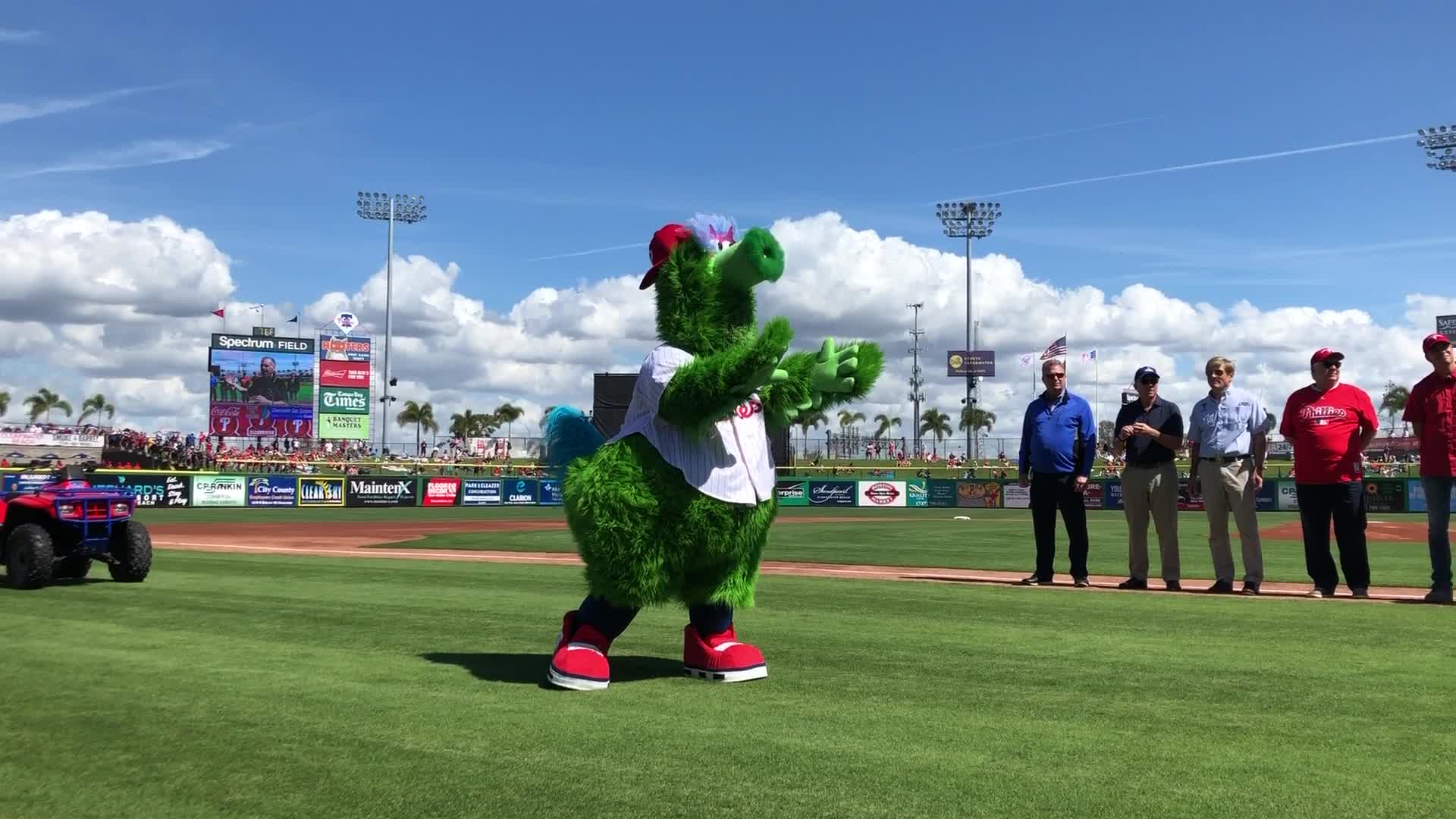 Phillie Phanatic's new look: What do you think?