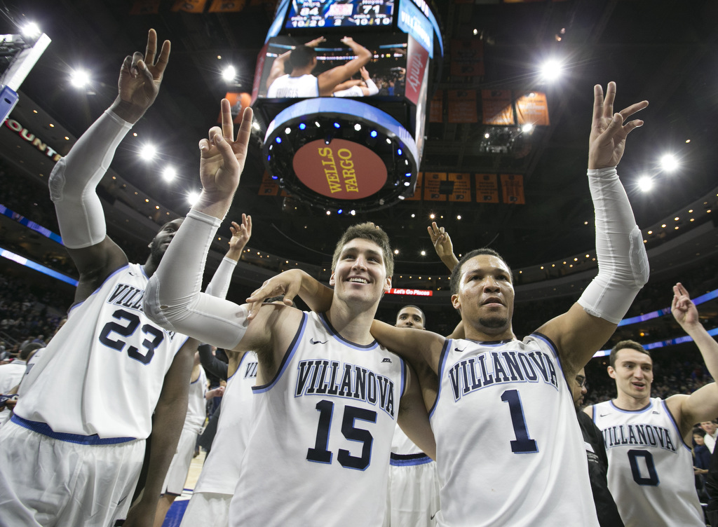 Coaches Fran McCaffery and Chris Mooney, have similar Philly roots and  divergent personalities