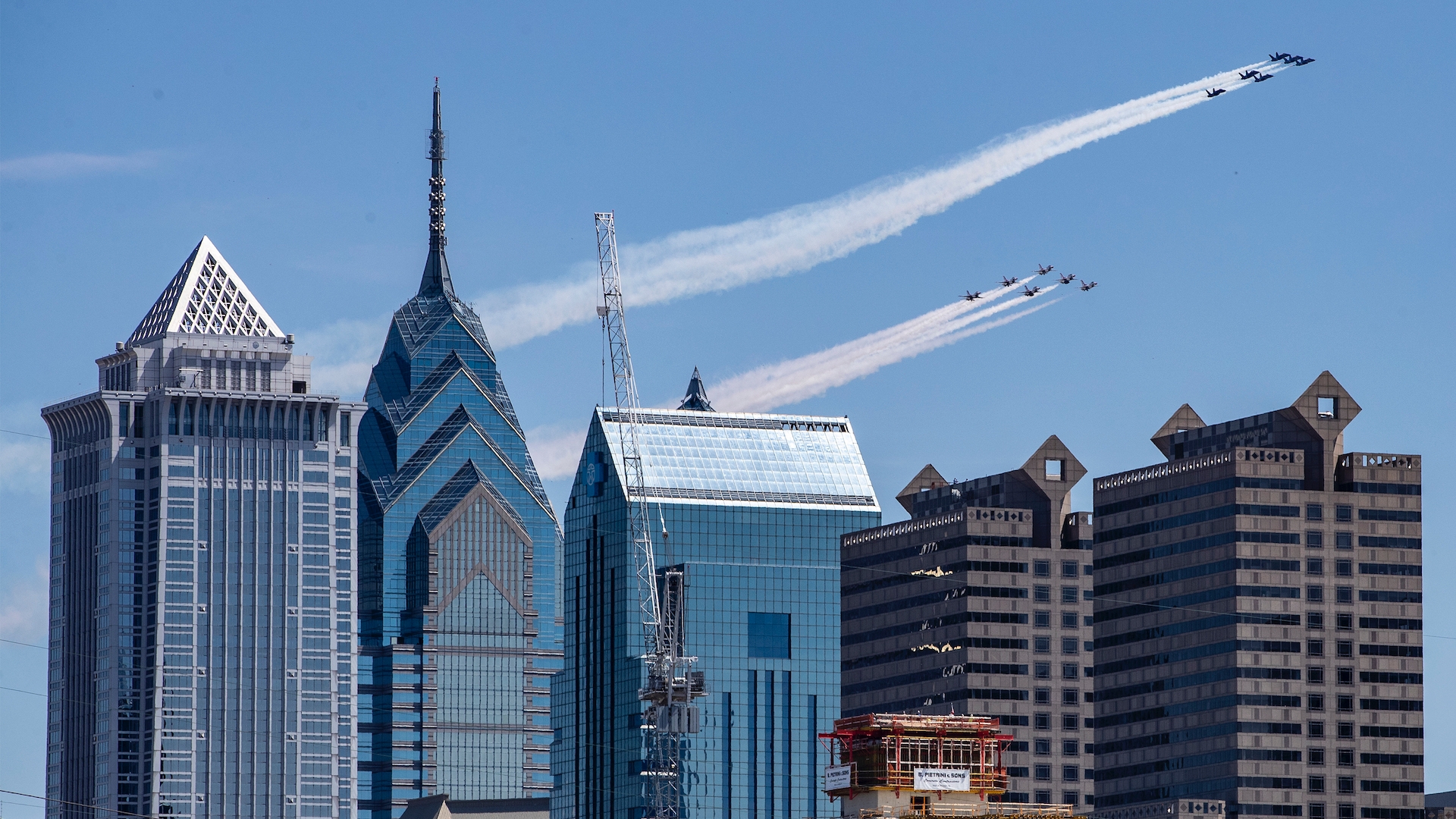 Thunderbirds flyover MLB All-Star Game, The Thunderbirds pe…