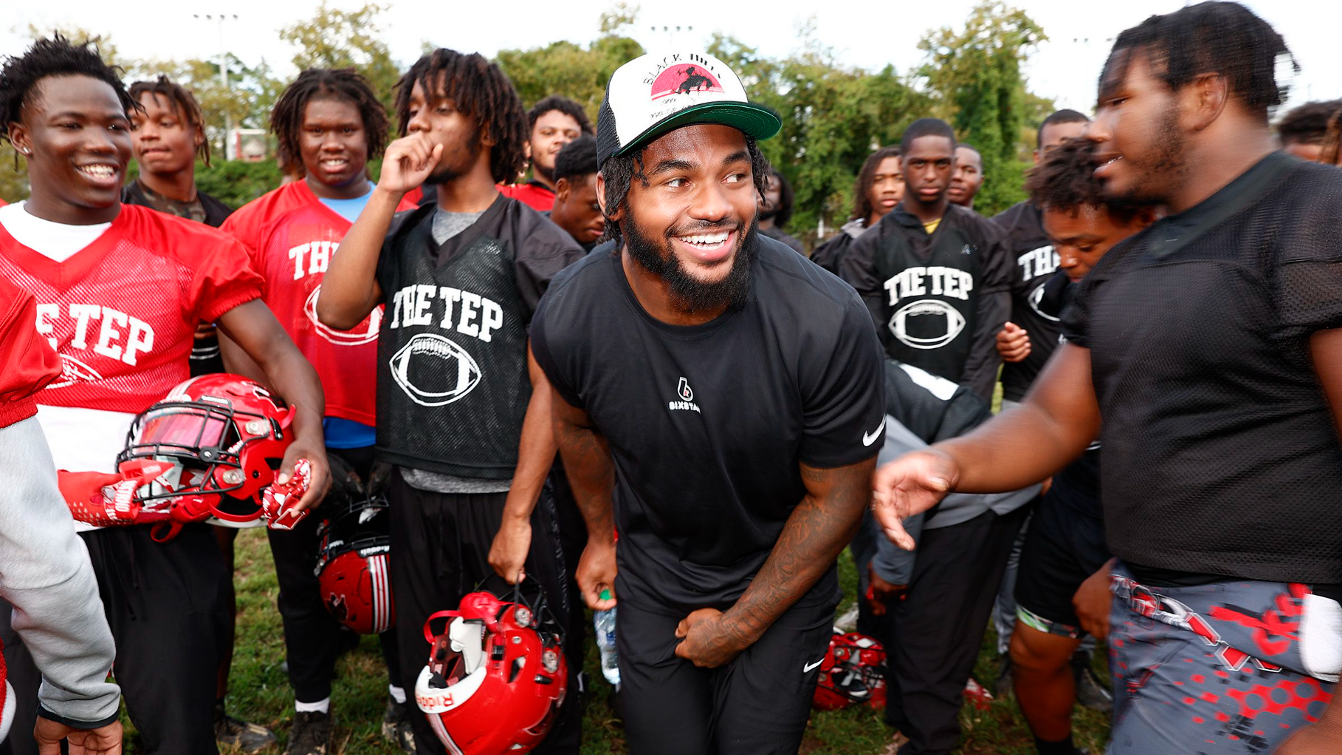 Eagles' D'Andre Swift speaks on experiences and gives advice to the Imhotep  football team